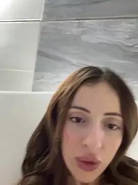 Photos of Yesmoree from StripChat is Freechat