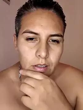 Yessi_rousse from StripChat