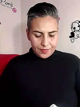 Yessi_rousse from StripChat