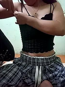 YeYeFan88 from StripChat