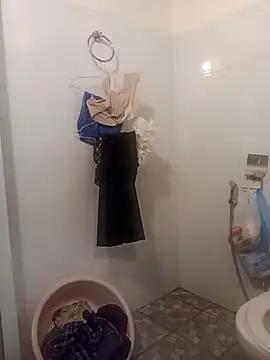 YeYeFan88 from StripChat