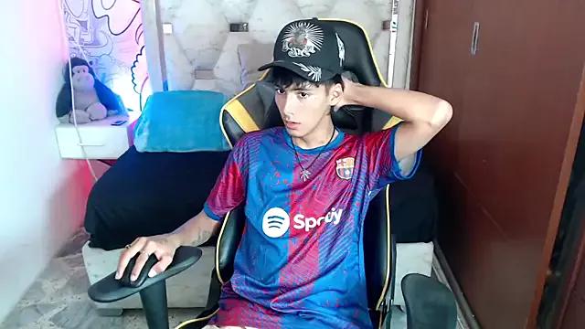 Photos of yiisu_ from StripChat is Freechat