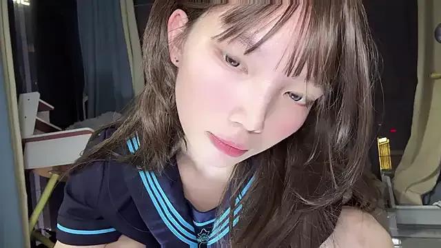 Yiyi-707 from StripChat