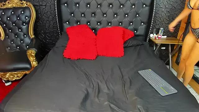 yiyisandoval from StripChat