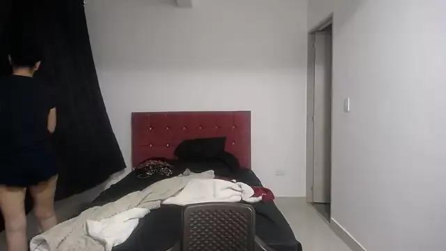 yohacriss from StripChat is Freechat