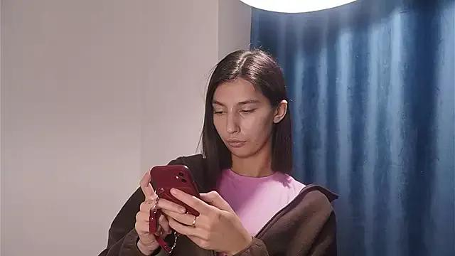 YolondaLiff webcams show profile image 