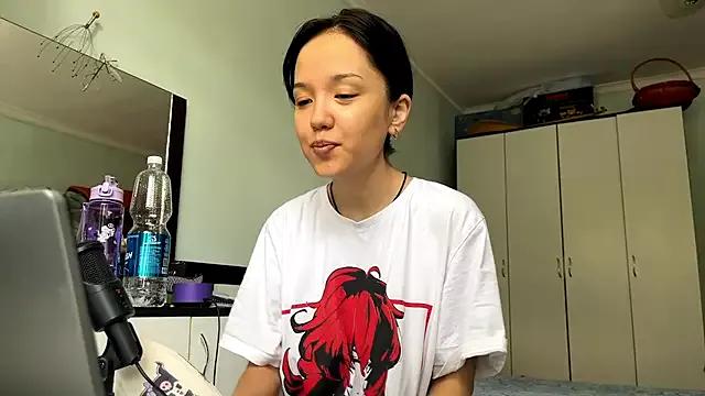 Yonmiii webcams show profile image 