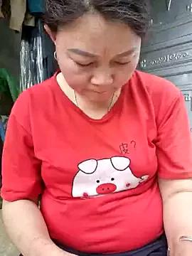 yoowwmr from StripChat