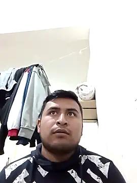 YoSoyLittleBoy from StripChat