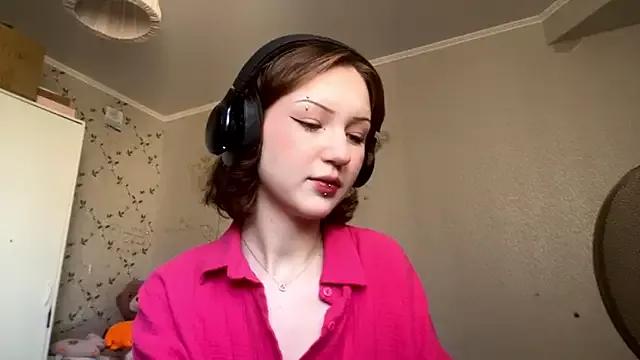 You_Dream_HereNOW from StripChat is Freechat
