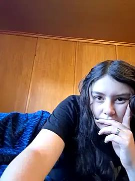 YoungLiisaxx from StripChat is Freechat