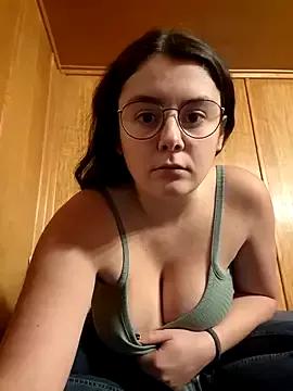 Photos of YoungLiisaxx from StripChat is Freechat