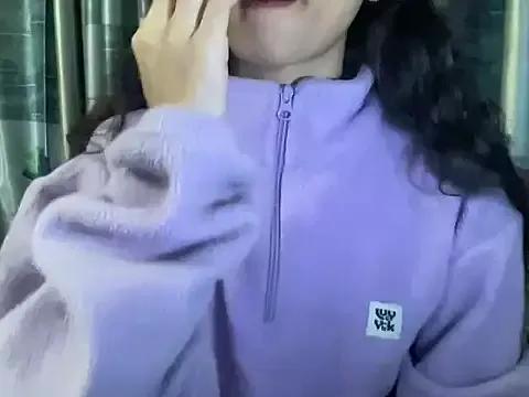 youngriri2 from StripChat is Freechat