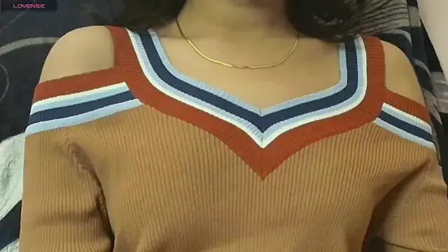 YOUR-BADASS-DIVA from StripChat is Freechat