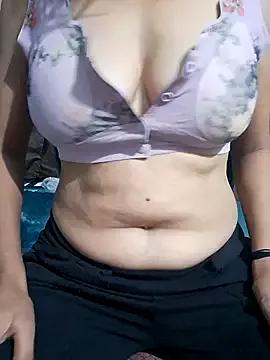 Your-sweety from StripChat is Freechat