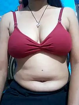 Your-sweety from StripChat is Freechat