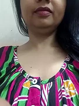 YouR_HuMaiRah from StripChat is Freechat