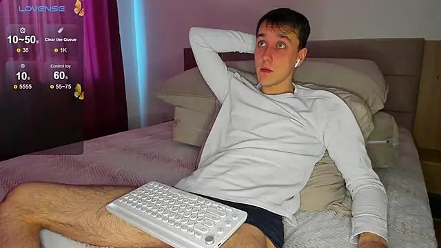 Your_super_hero webcams show profile image 