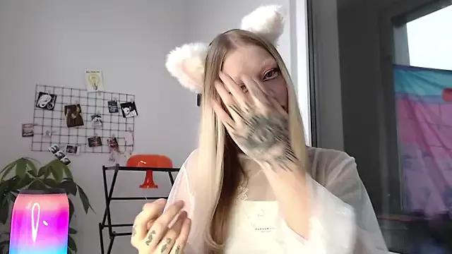 Dirty chat webcam: explore liveshows with versed models, from laying bare to fetishes, in a variety of sexy free adult webcams.