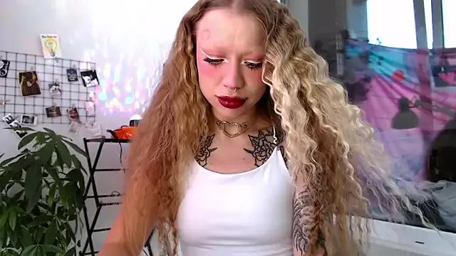 Dirty chat webcam: explore liveshows with versed models, from laying bare to fetishes, in a variety of sexy free adult webcams.