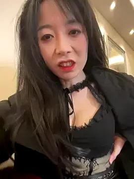 yourkeer from StripChat is Freechat