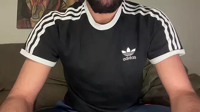 yournextguy from StripChat is Freechat