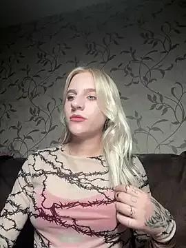 YourSunnyBabyLove from StripChat is Freechat