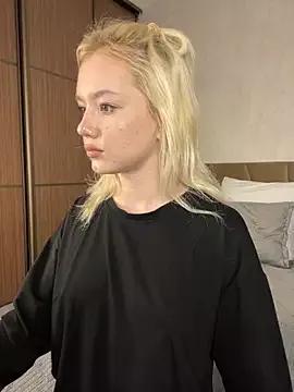 YourSunshine__ from StripChat is Freechat