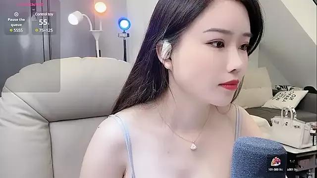 yoyo520- from StripChat