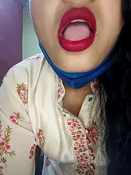Photos of YRIMA1995 from StripChat is Freechat