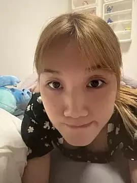 Yua_h02 webcams show profile image 