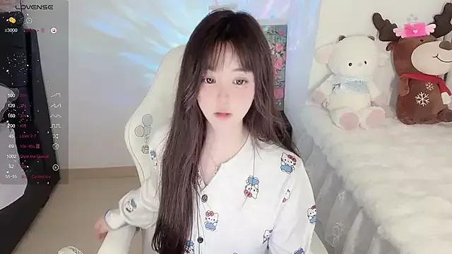 yuii-7 from StripChat