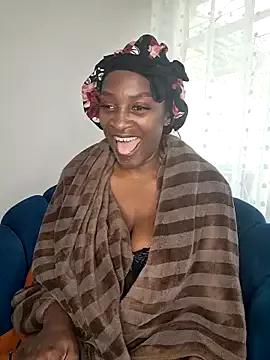 Yummychoklit webcams show profile image 