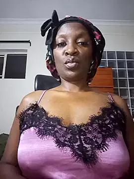 Yummychoklit from StripChat