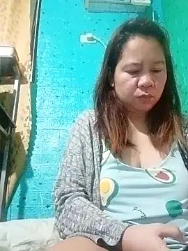 yummyclits4uxxx from StripChat