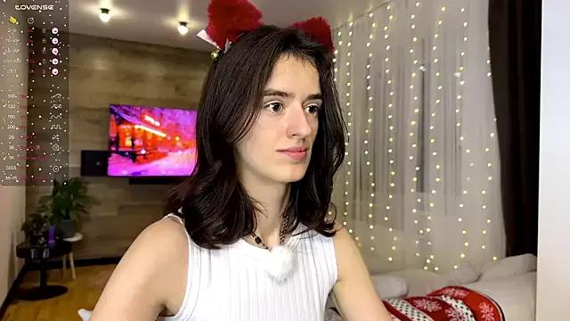 Photos of YummyTati from StripChat is Freechat