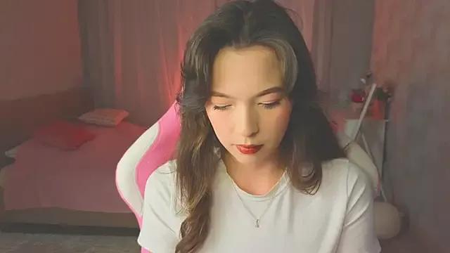 Yuna_sunshy webcams show profile image 