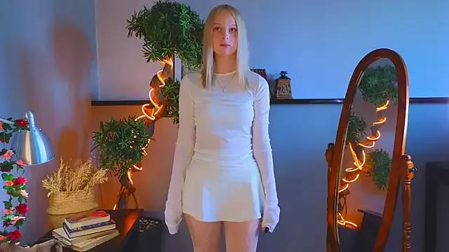 YungLyssy webcams show profile image 