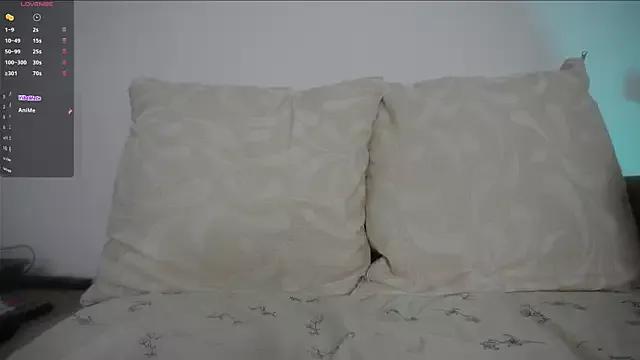 ZaaraHot from StripChat