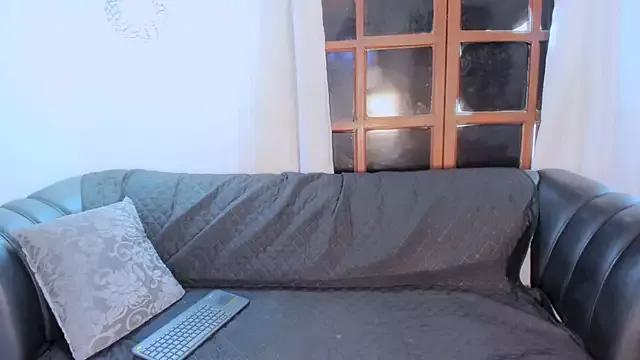 Zaira_Luxe webcams show profile image 