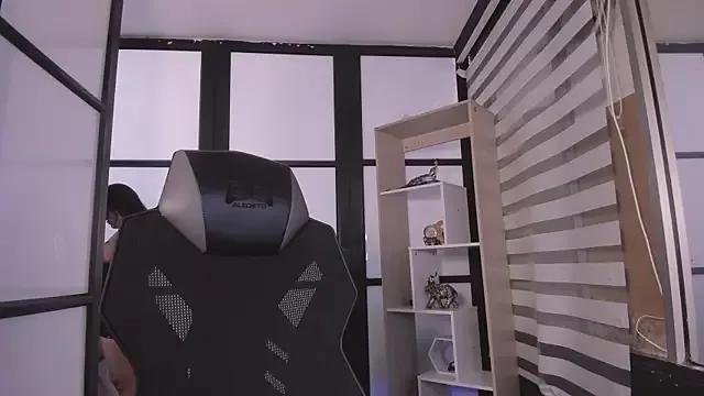 ZairaJames from StripChat is Freechat