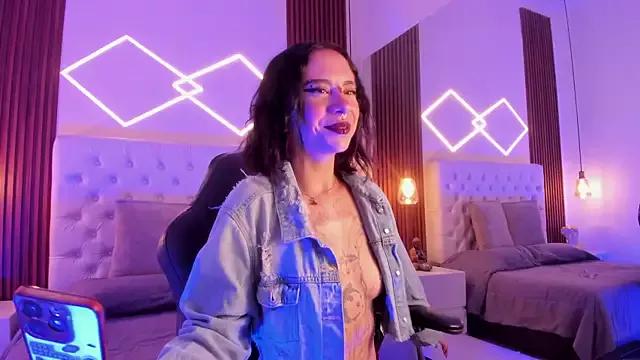 ZamabyCrucie from StripChat