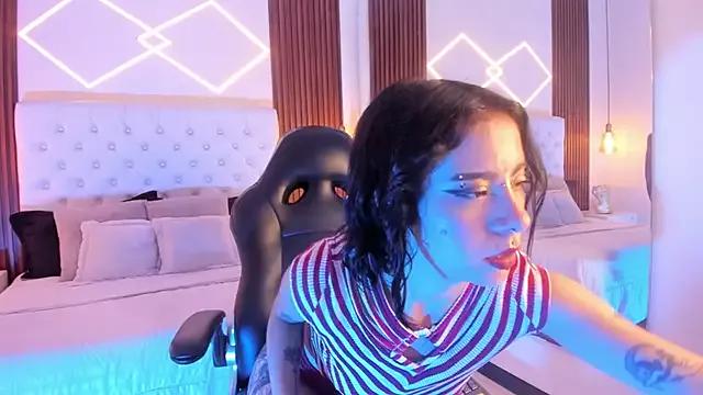 ZamabyCrucie from StripChat