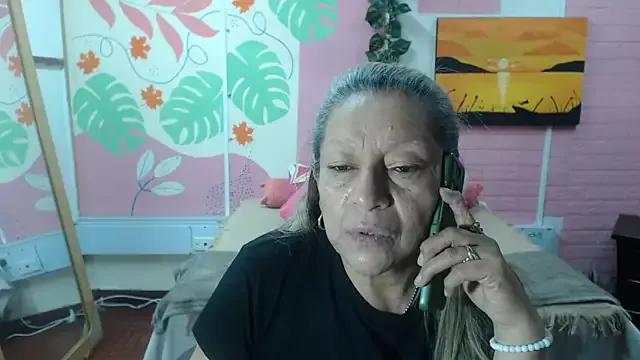 ZAMANTHA from StripChat