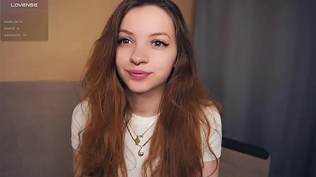 ZanaLayes from StripChat