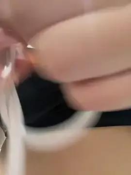 zara_lu from StripChat