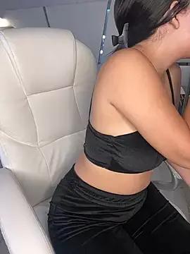 zara_lu from StripChat