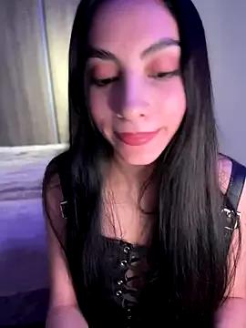 ZaraaFox from StripChat