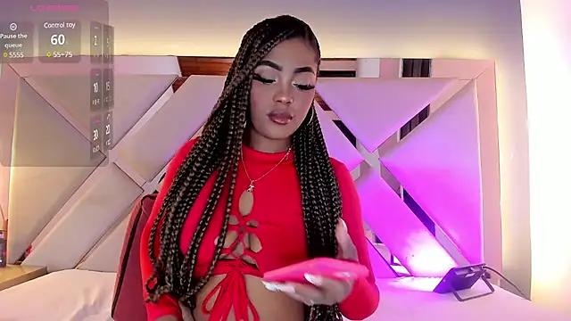 ZaraCollinss from StripChat