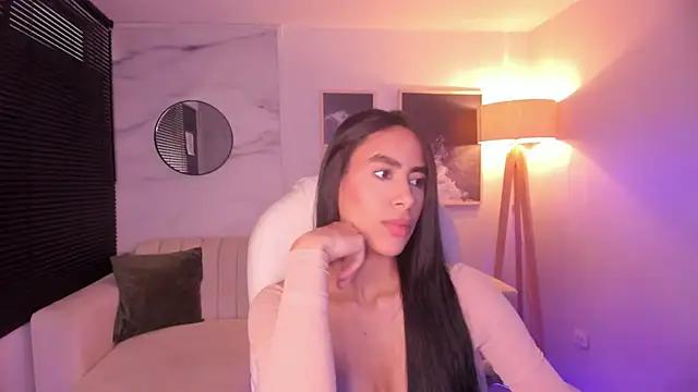 zarah_Paige from StripChat
